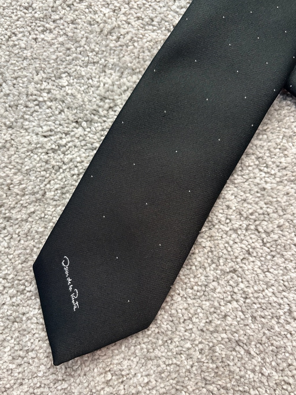 Vintage Oscar De La Renta designer men's neck tie